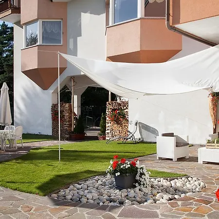 Hotel Scoiattolo Baselga di Pinè